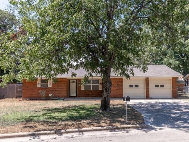 House for sale in Brownwood, Texas