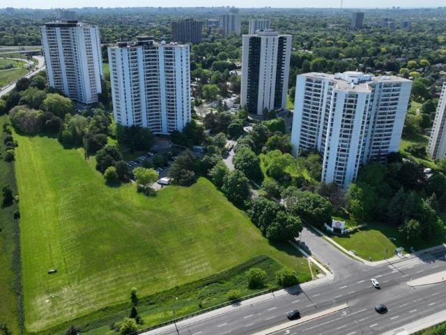 House for rent in Don Valley East, Toronto