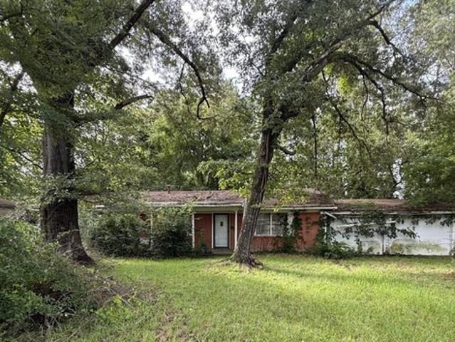 House for sale in Crockett, Texas