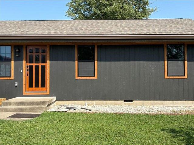 House for sale in Harrisonville, Missouri