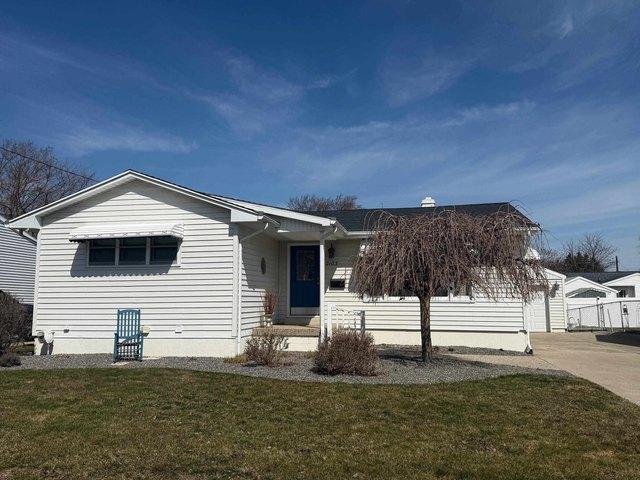 House for sale in Essexville, Michigan