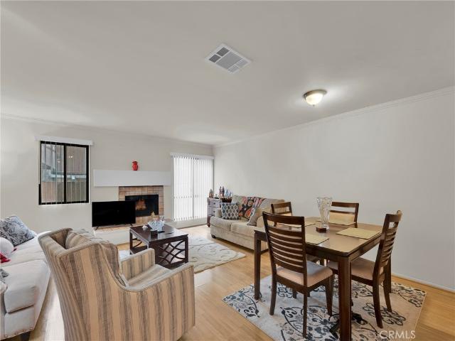 Condo for sale in Canoga Park, Canoga Park Neighborhood Council District Condo for sale in Canoga Park, Canoga Park Neighborhood Council District