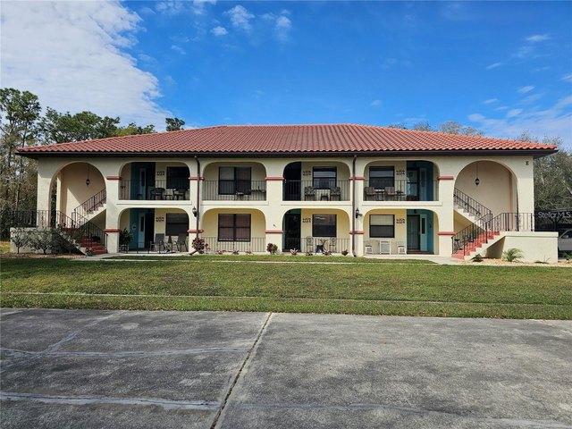 Condo for sale in Lake Wales, Florida