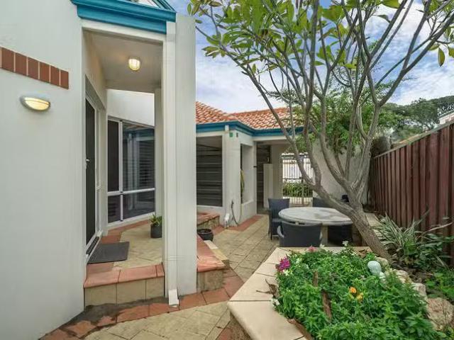 House for rent in Como, Western Australia