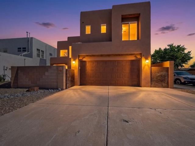 House for sale in New Mexico