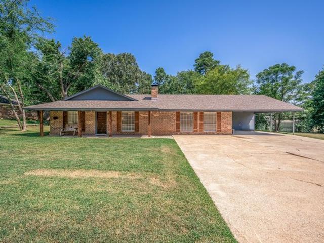 House for sale in Gladewater, Texas