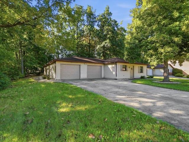 House for sale in Harris Meadow, Fort Wayne