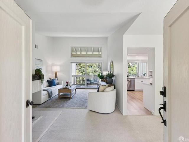 Condo for sale in Walnut Creek, California
