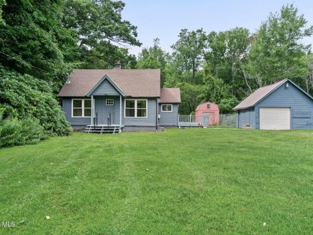 House for sale in Amsterdam, New York