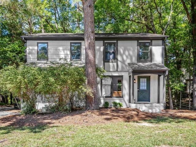 Townhouse for sale in Chapel Hill, North Carolina