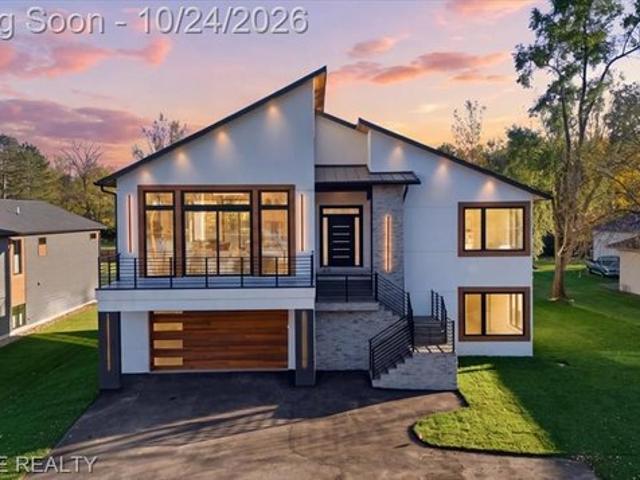 House for sale in Fenton, Genesee County