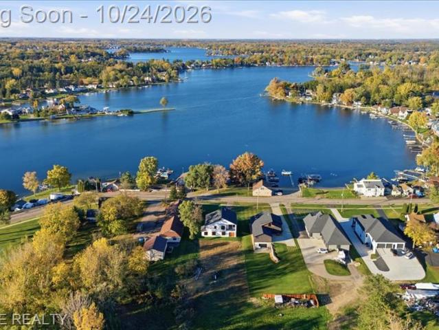 House for sale in Fenton, Genesee County