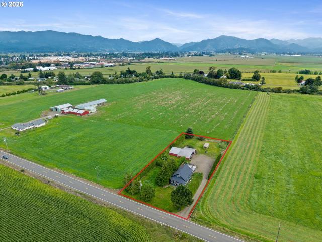 House for sale in Oregonia