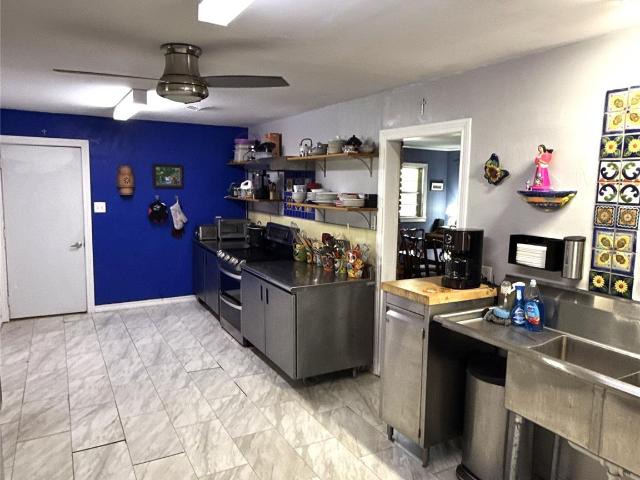 House for sale in Milam, Texas