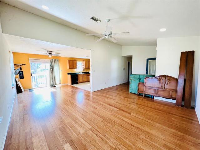 House for sale in Milam, Texas