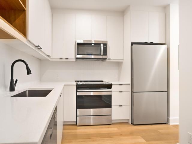 Apartment for rent in St. Leonard's, Quebec