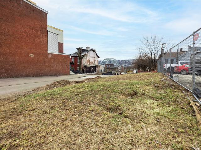 Farm for sale in Pittsburg, Pennsylvania