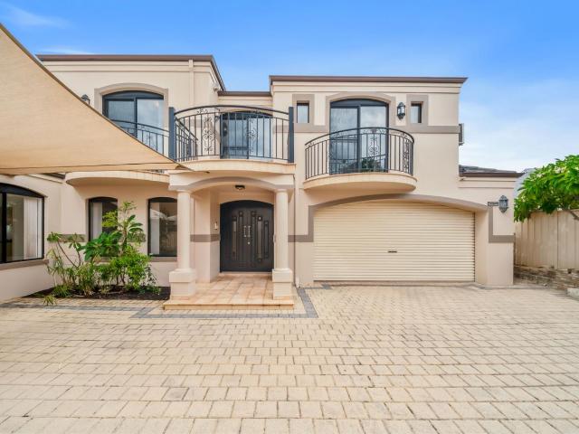 House for sale in Applecross, Western Australia