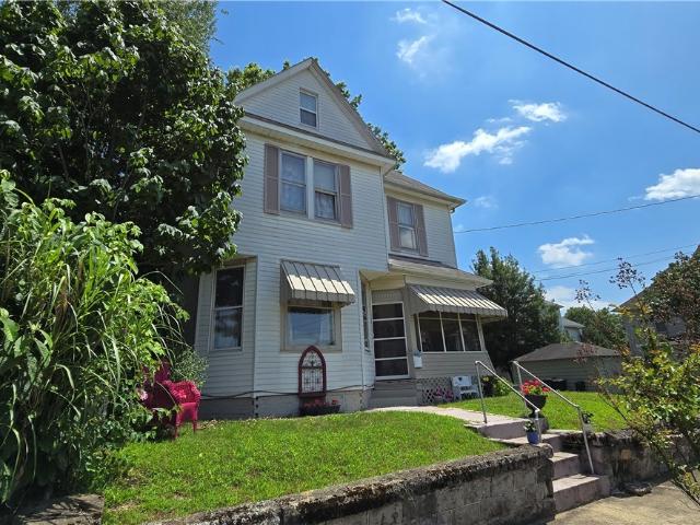 House for sale in Parkersburg, West Virginia