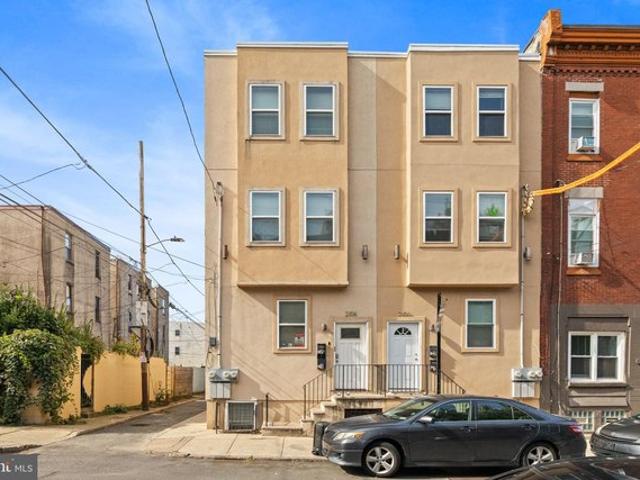 House for sale in Philadelphia, Pennsylvania