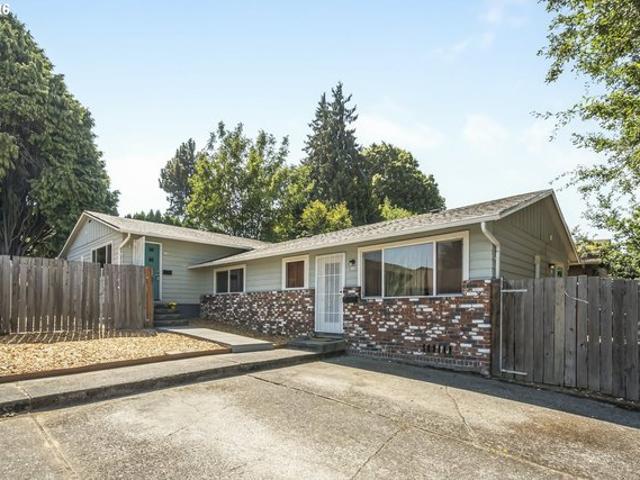 House for sale in Oregonia