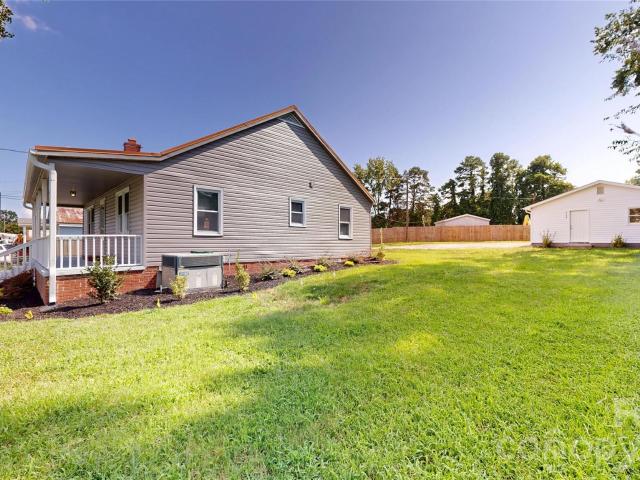 House for sale in Mooresville, Iredell County