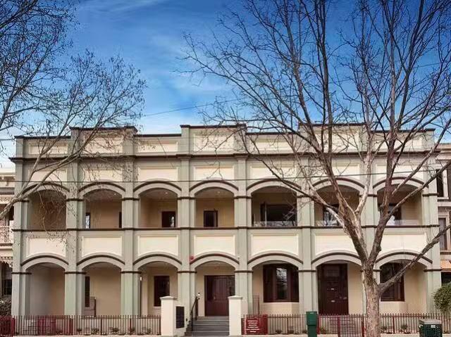 Apartment for rent in Fitzroy