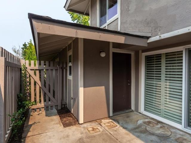 Townhouse for sale in Cupertino, Santa Clara County