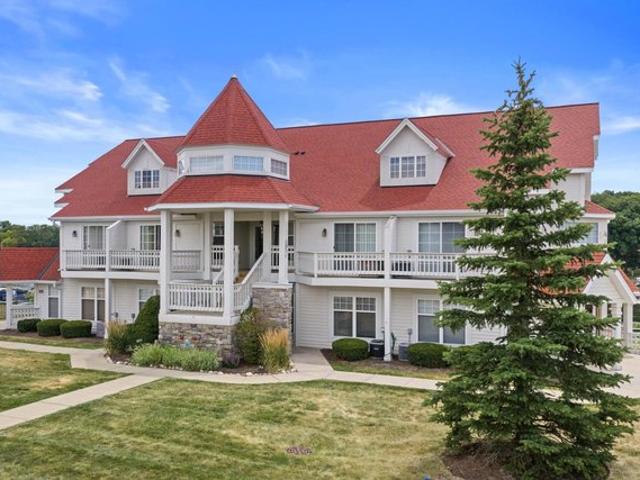 Condo for sale in Delavan, Wisconsin