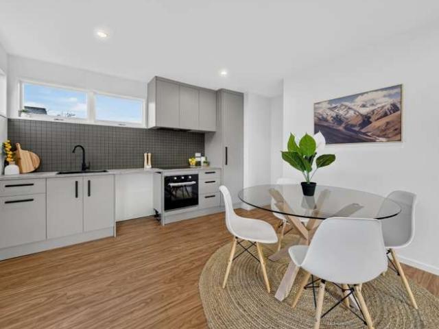 House for sale in Chaslands, Canterbury