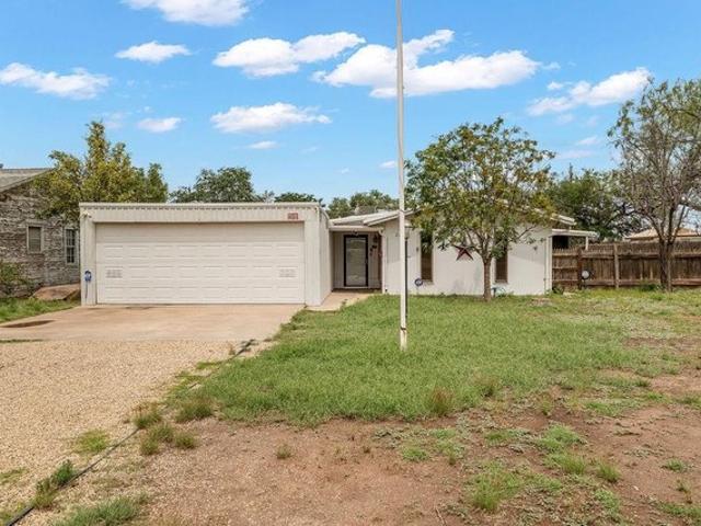 House for sale in Howard, Texas