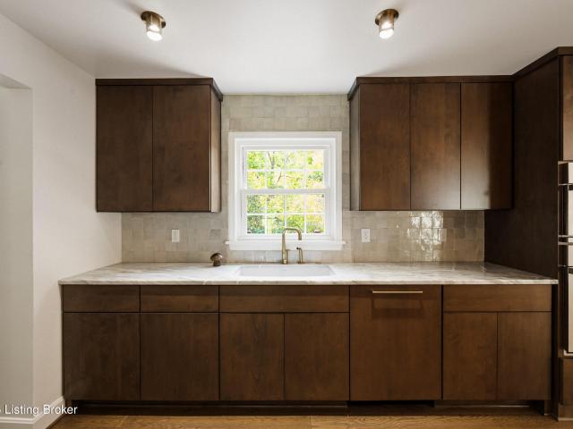 House for sale in Merrifield, Indian Hills