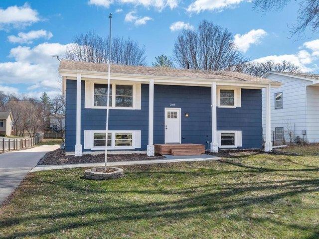 House for sale in Hennepin, Minnesota