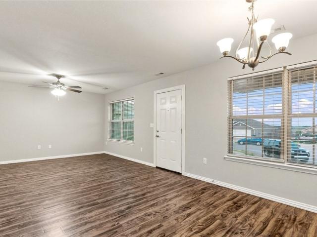 House for sale in Gentry, Benton County