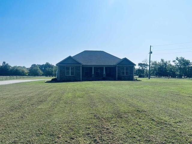 House for sale in Moulton, Alabama