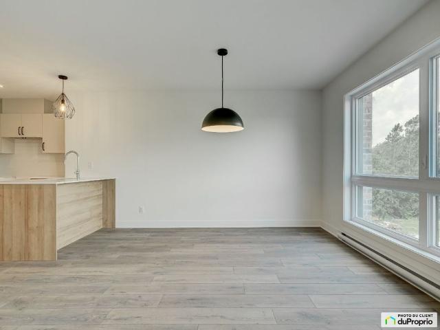 Apartment for rent in Saint-Césaire, Montérégie