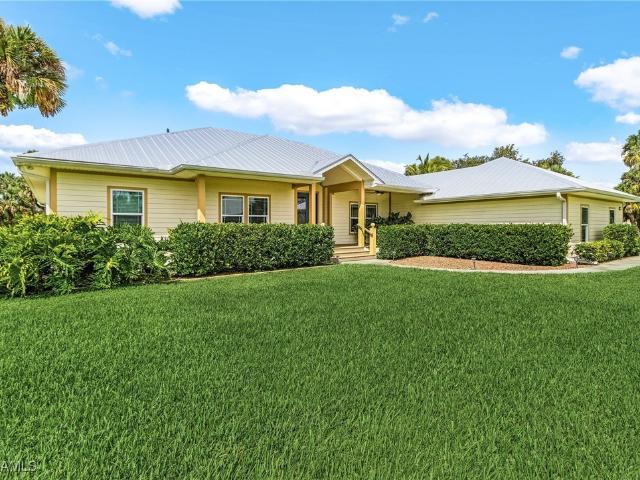Property for sale in Alva, Florida