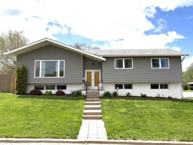 House for sale in Yankton, South Dakota