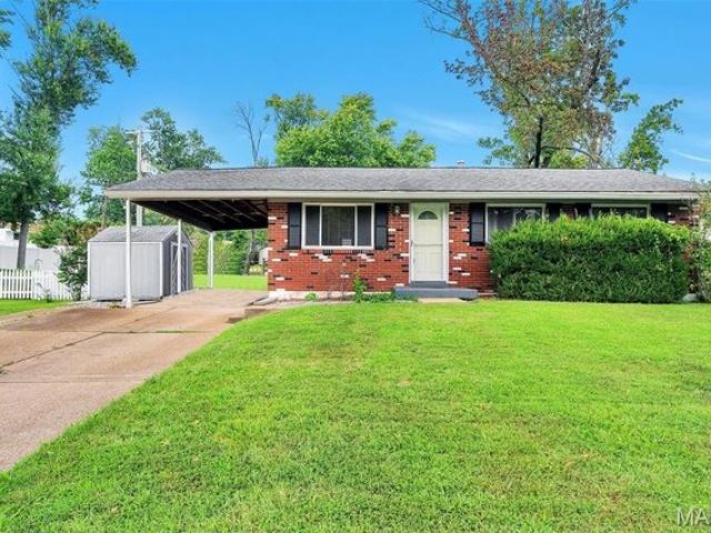 House for sale in Fenton, Missouri