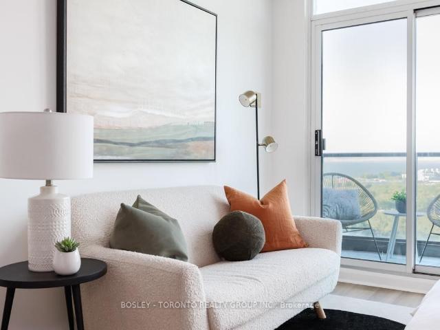 Condo for sale in Toronto, Golden Horseshoe