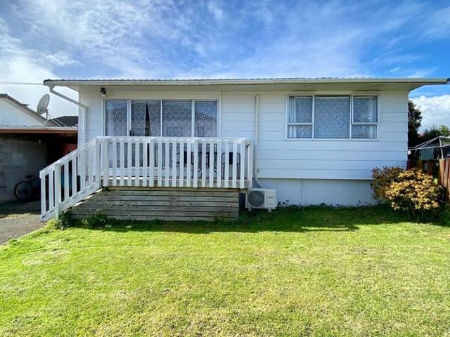 House for rent in Te Atatū Peninsula, Henderson-Massey