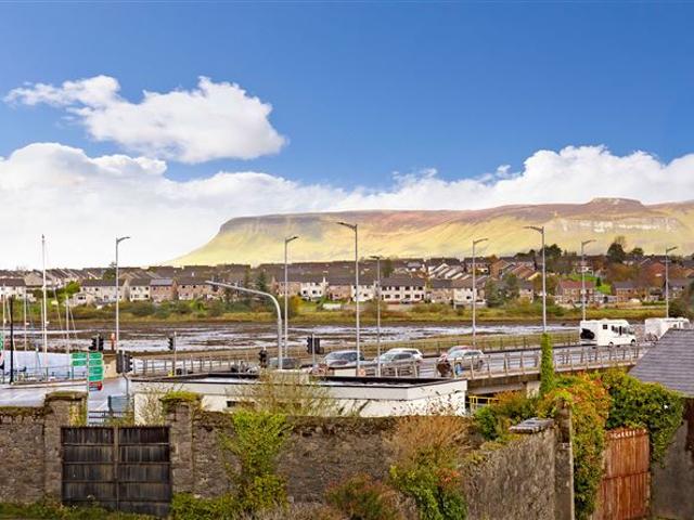 Apartment for sale in Moneygold, Connacht