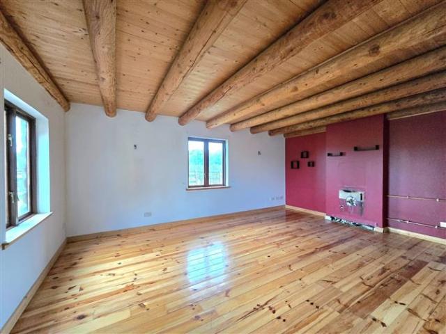 Detached House for sale in Lecarrow, Connacht