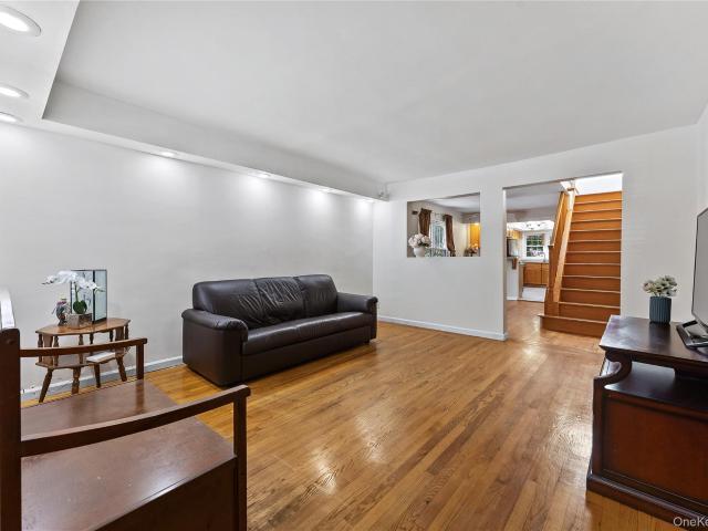 House for sale in Queens, Arverne