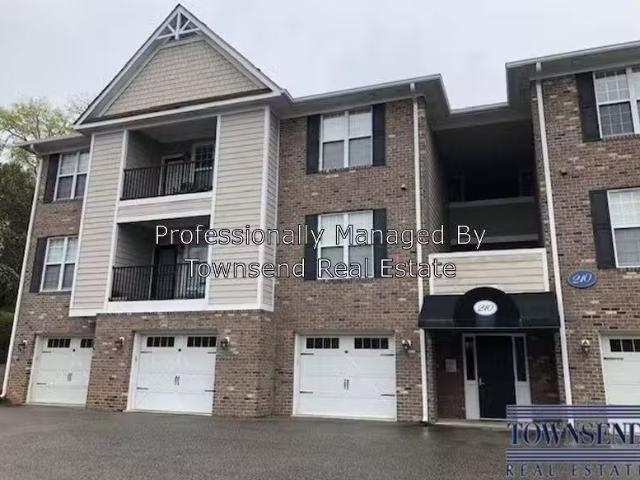 Condo for rent in Fayetteville