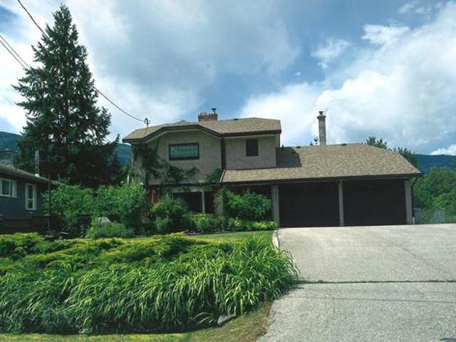 House for sale in Nakusp, British Columbia