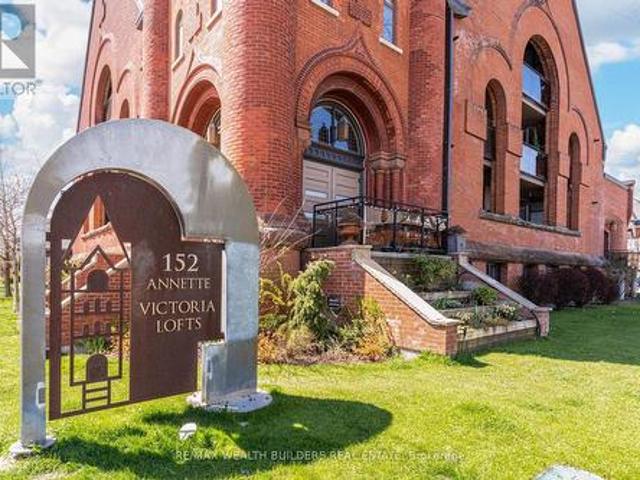 Condo for sale in Woburn, Ontario