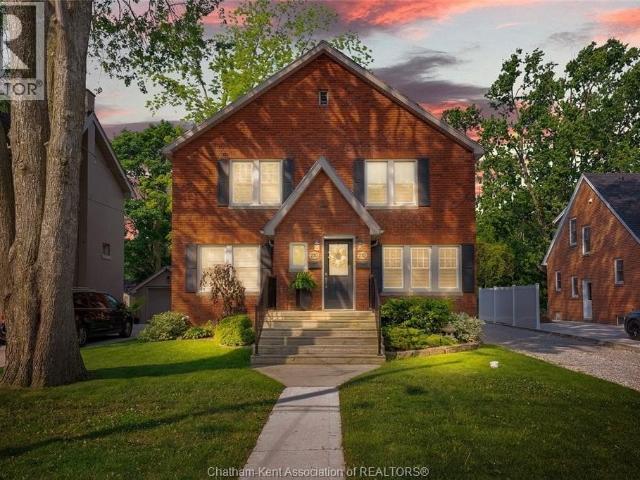 Duplex for sale in Chatham–kent, Ontario
