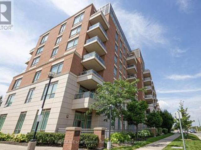 Condo for sale in Oakville, Ontario