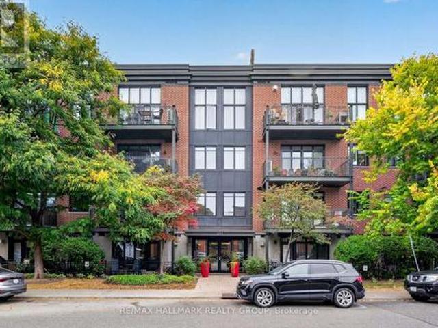 Condo for sale in Somerset, Ottawa